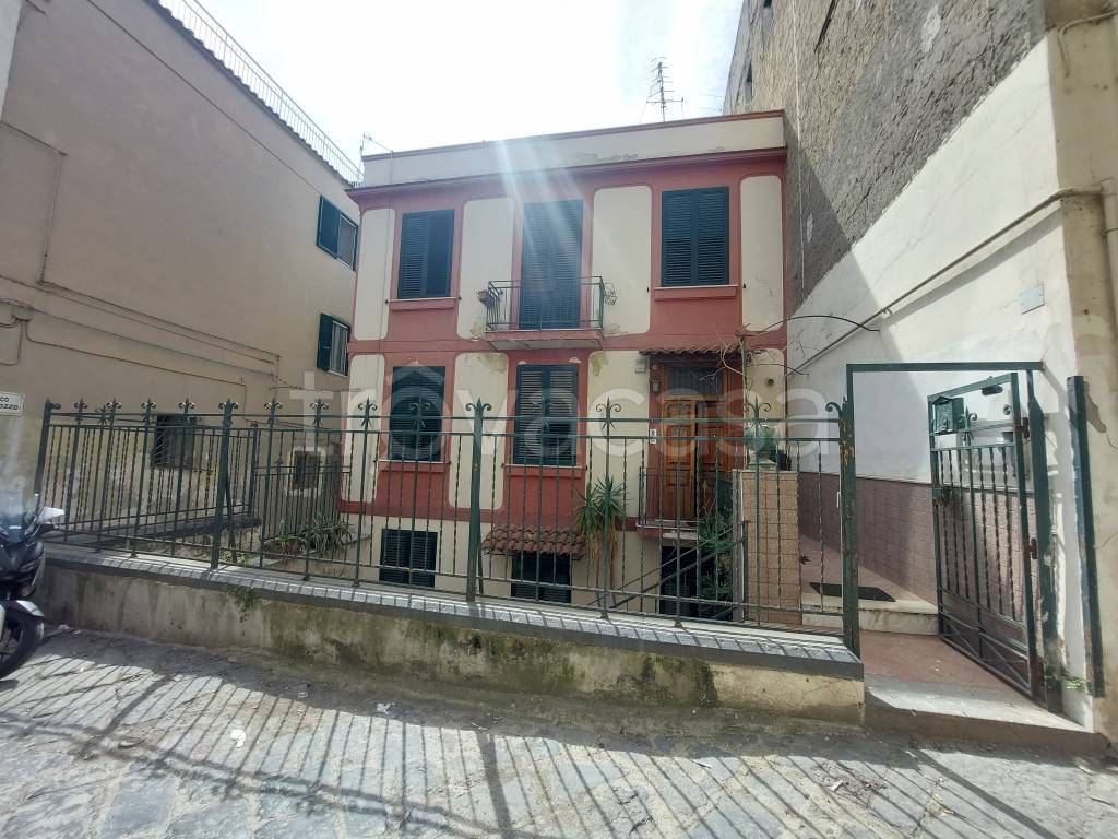 Casa Indipendente in vendita a Torre del Greco traversa 1 Antonio Luisi