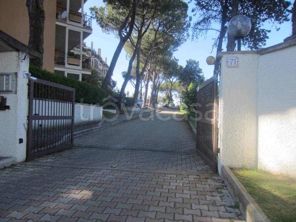 Appartamento in vendita a Roma via Giulio Galli,71