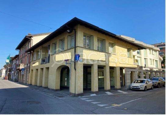 Ufficio in vendita a Treviglio francesco Cilea, 1