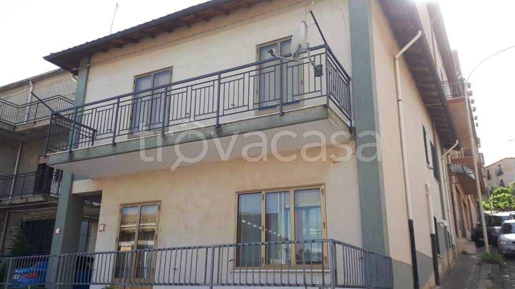 Villa in in vendita da privato a Castellana Sicula via Enrico Toti, 27
