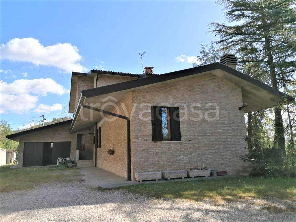 Villa in vendita a Urbino via Strada Rossa