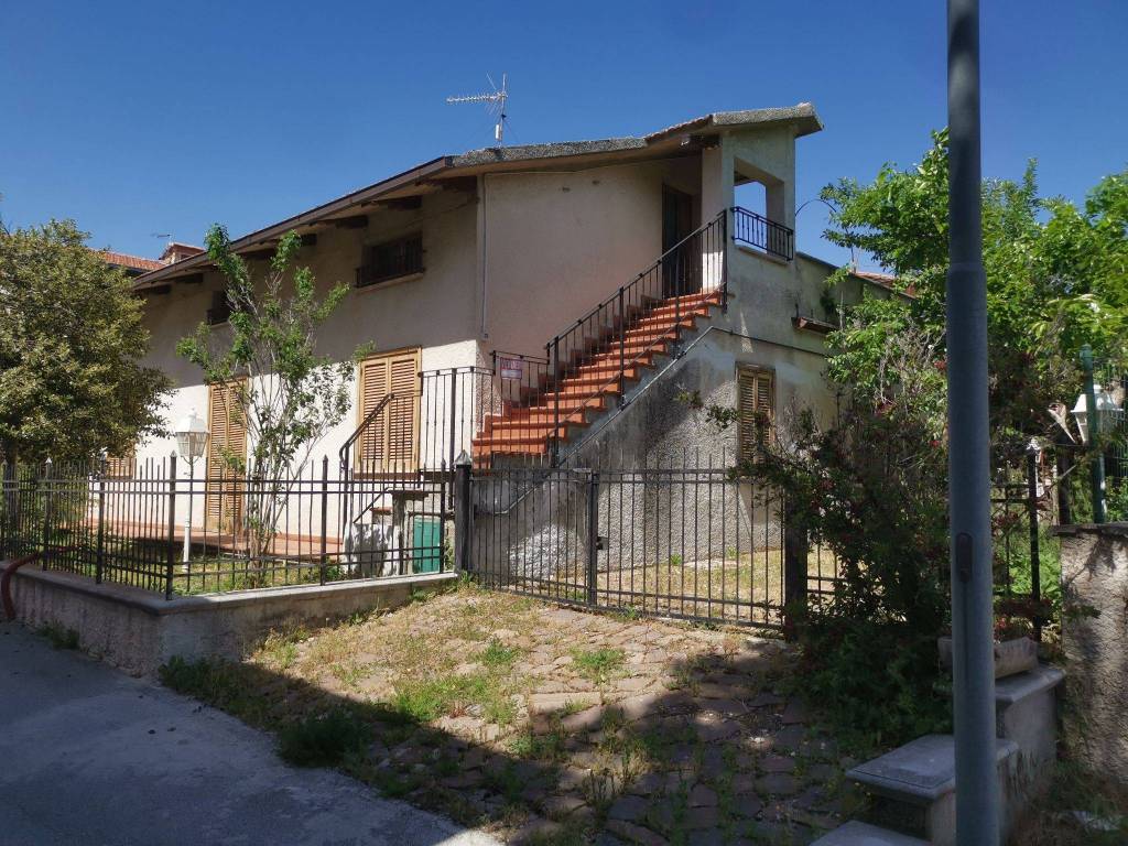 Villa in in vendita da privato a Gualdo Tadino località Gaifana, 1