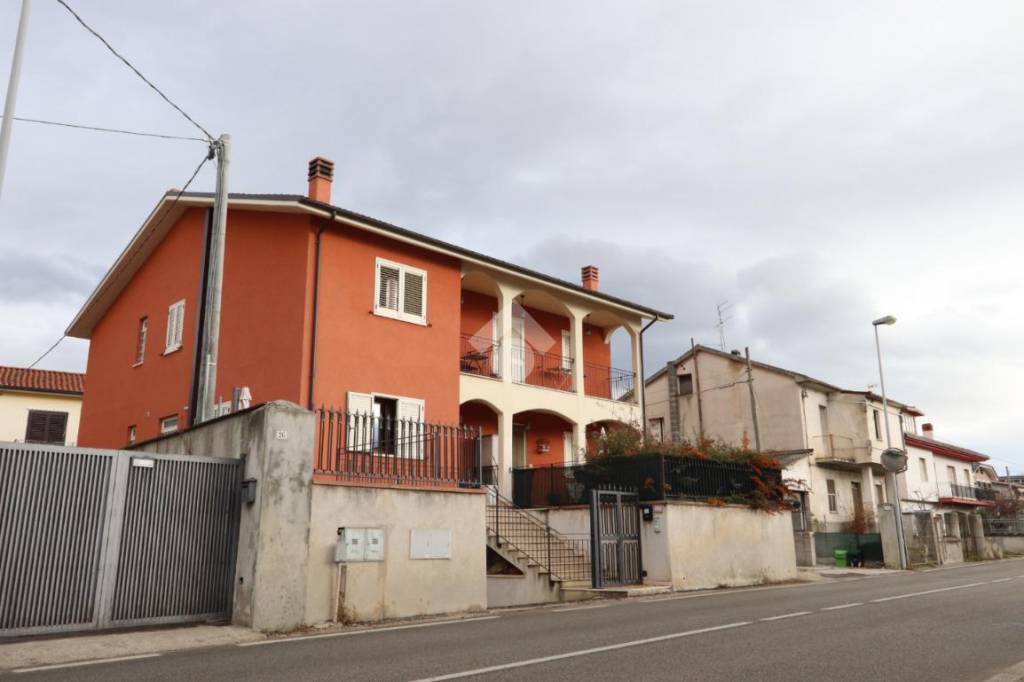 Villa a Schiera in vendita a L'Aquila strada Regionale 17bis, 28