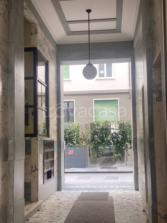 Loft in vendita a Milano via Errico Petrella, 6
