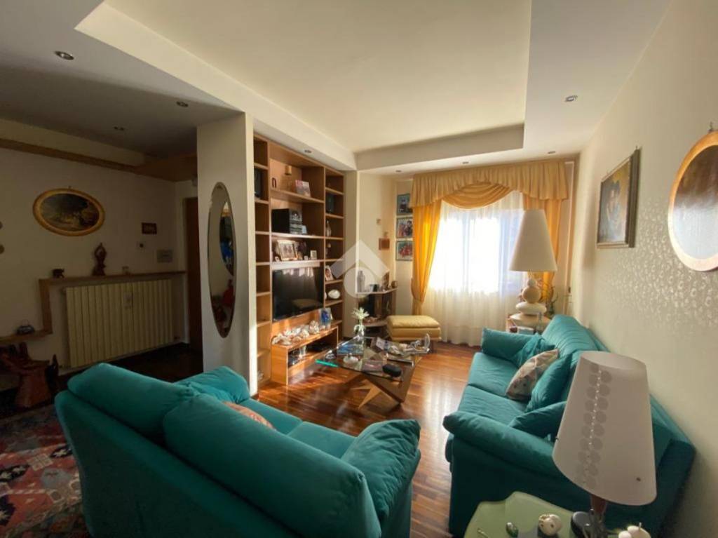 Appartamento in vendita a Cervinara via Rettifilo, 41