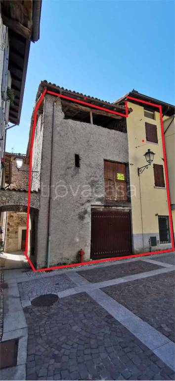 Casa Indipendente in vendita a San Pellegrino Terme via Pernazzaro, 5