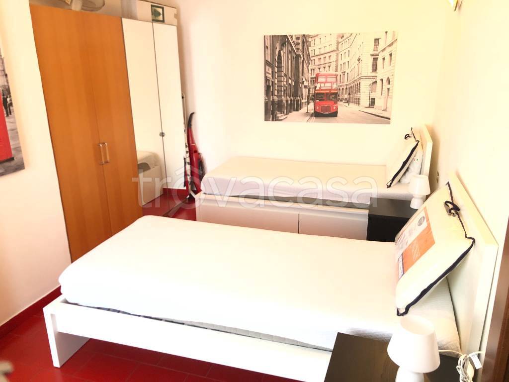 Appartamento in affitto a Milano via Pietro Custodi