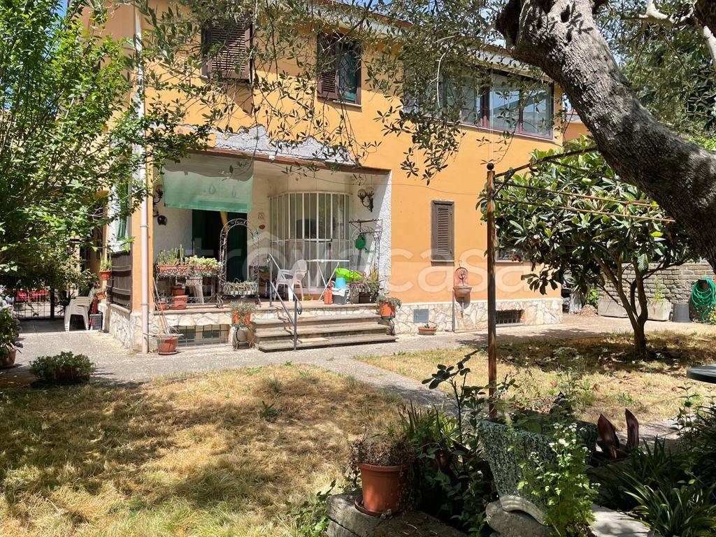 Appartamento in vendita a Trevignano Romano via Settevene Ovest