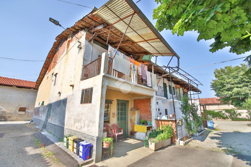 Casa Indipendente in vendita a Rivarolo Canavese via mastri di argentera, 8