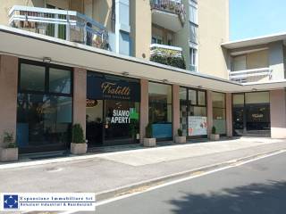 Ristorante in vendita a muggiò via luigi galvani, 1