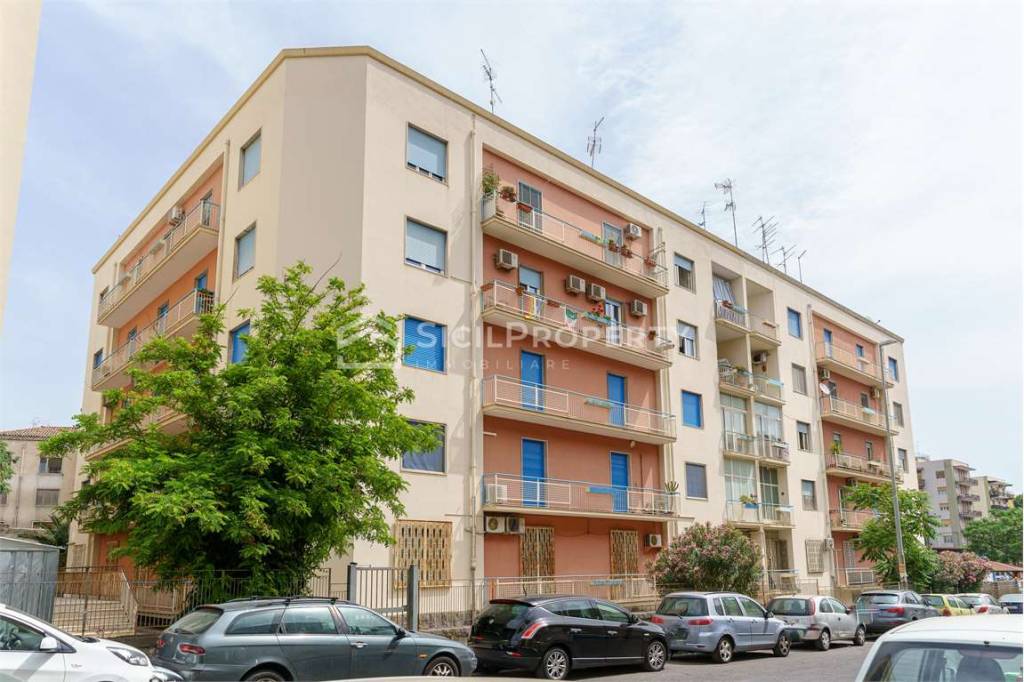 Appartamento in vendita a Catania via Giosuè Carducci, 8b