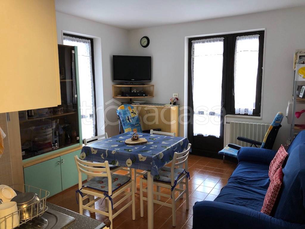 Appartamento in in vendita da privato a Fenestrelle via Roma, 41