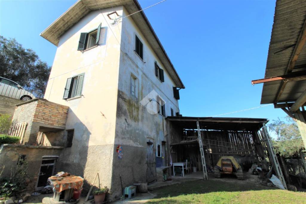 Casa Indipendente in vendita a Colli del Tronto via delle vivare, 8