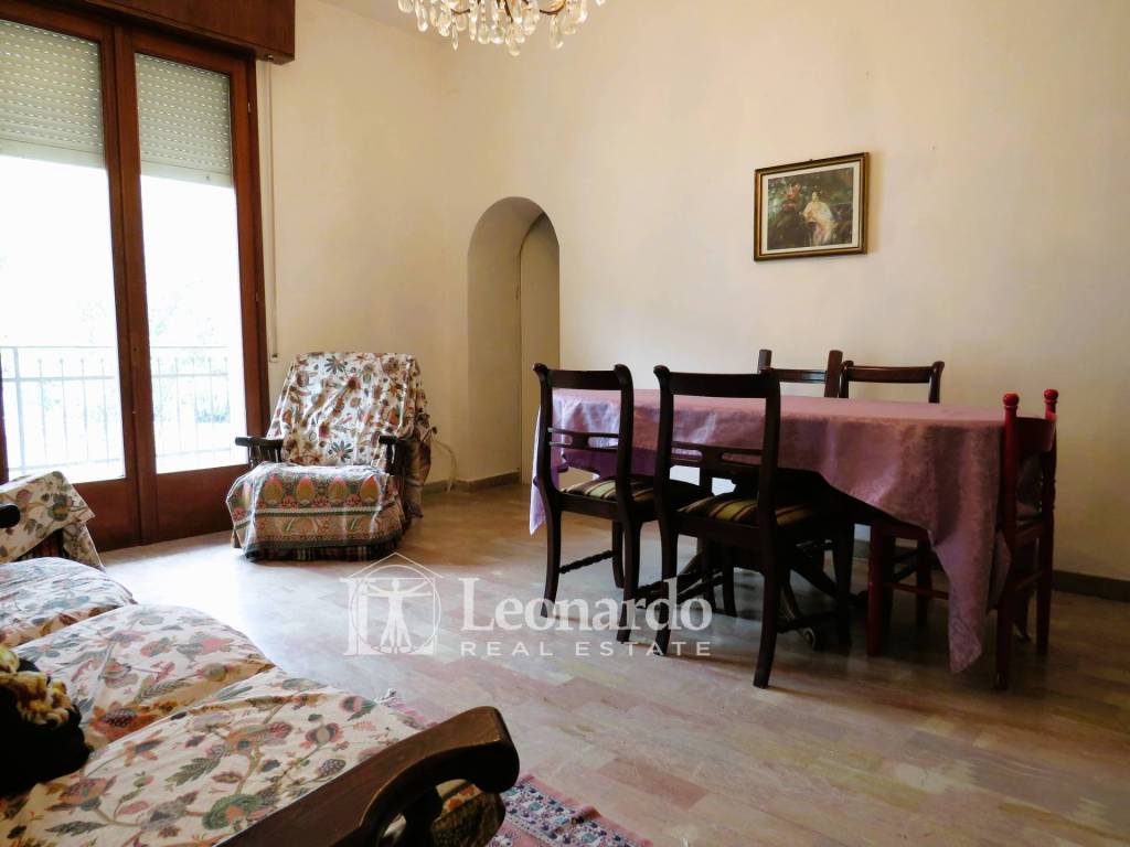 Casa Indipendente in vendita a Pietrasanta via Castellacci