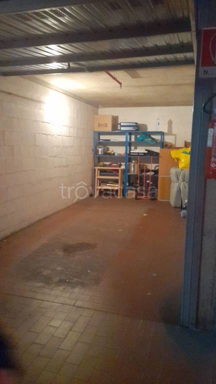 Garage in vendita a Genova via Piacenza, 94R
