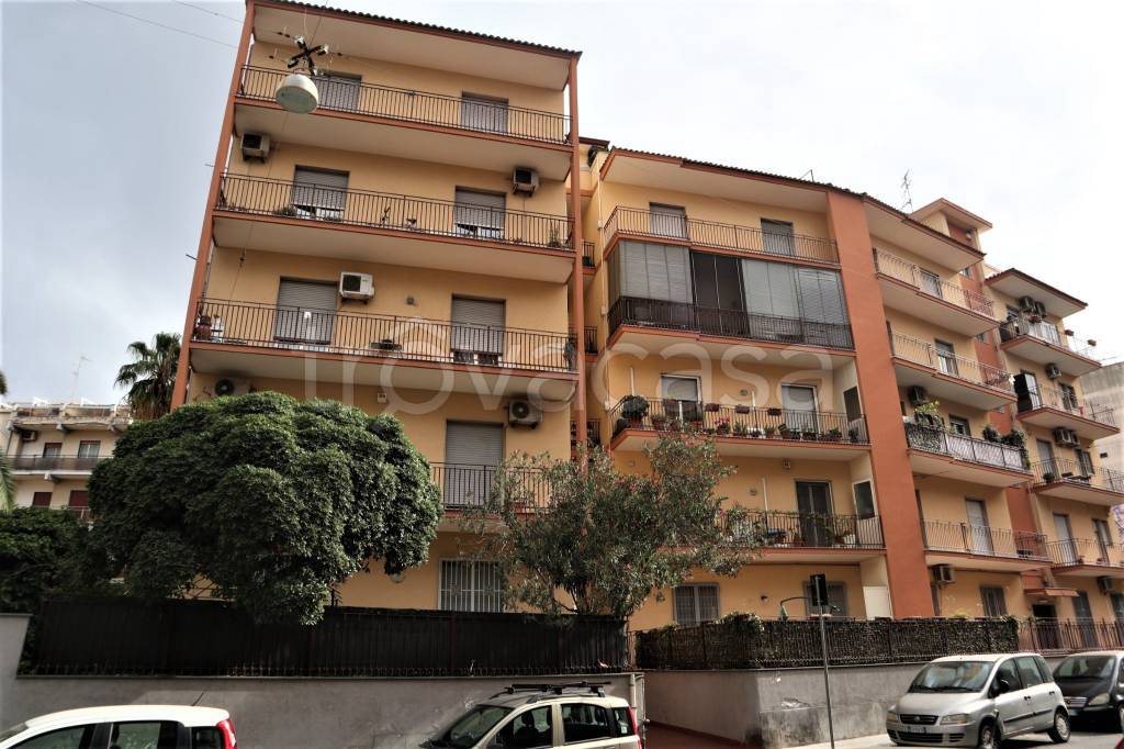 Ufficio in vendita a Catania via Quieta, 14