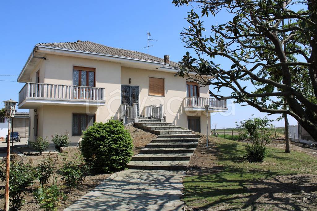 Villa in vendita a Desana via Quarana