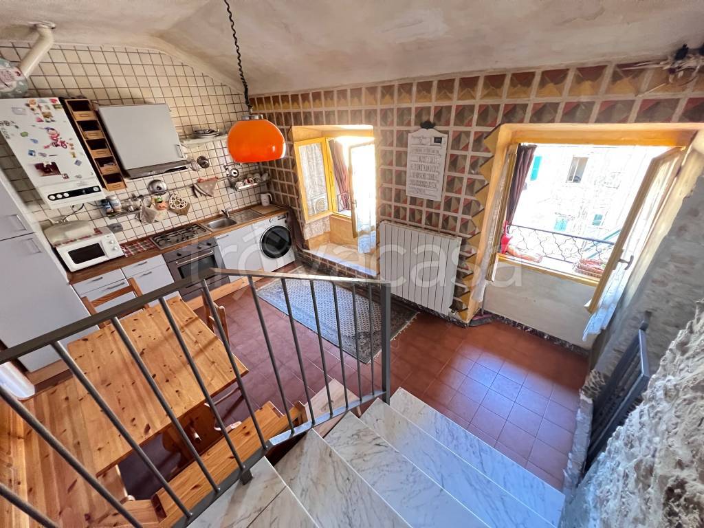 Appartamento in vendita a Ventimiglia via Giuseppe Garibaldi, 18