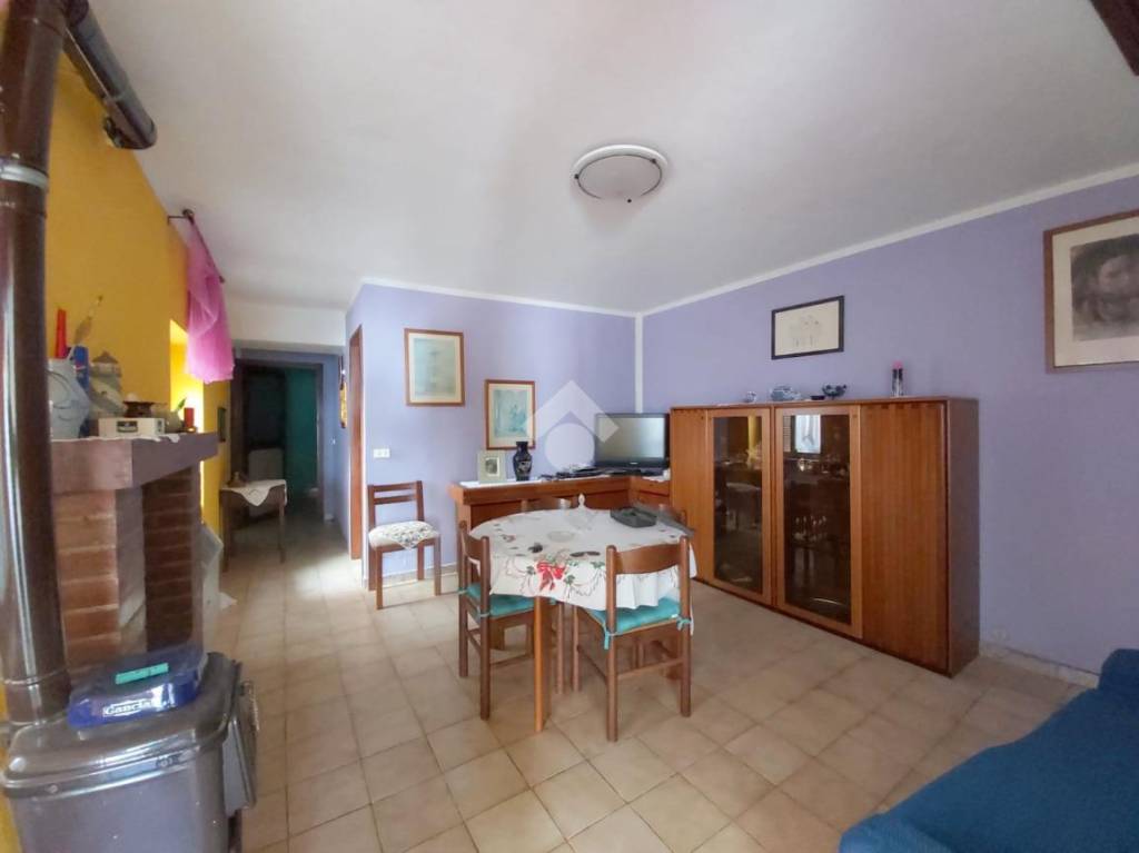 Casa Indipendente in vendita a Morbello via Campazzi, 56