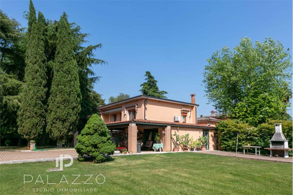 Villa in vendita a Venezia via sardi