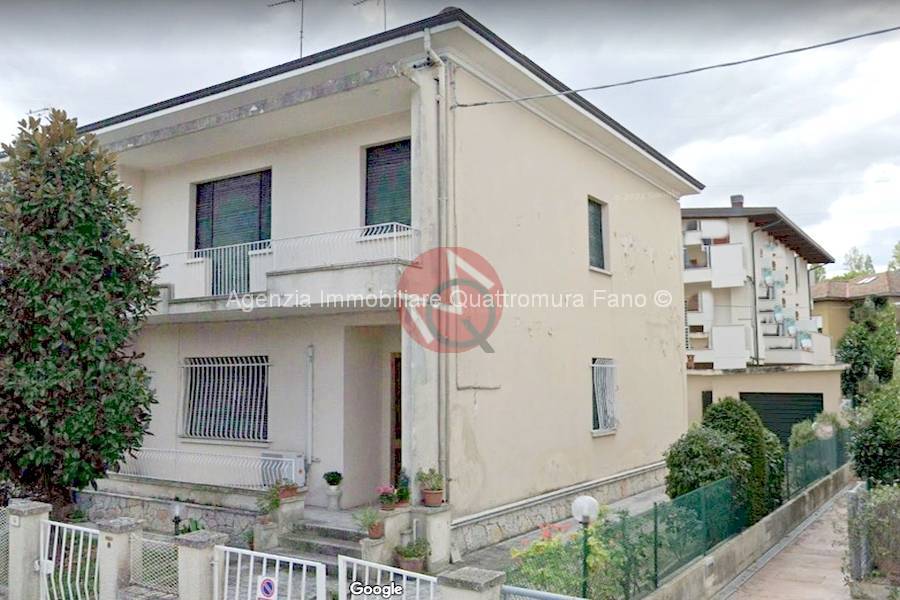 Villa a Schiera in vendita a Fano via Raffaele Lambruschini