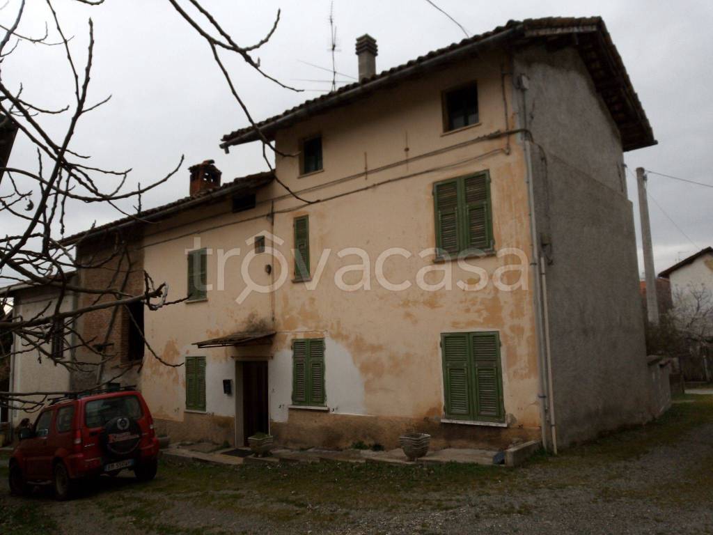 Casa Indipendente in in vendita da privato a Capriata d'Orba località Cascina Cascinotti, 3