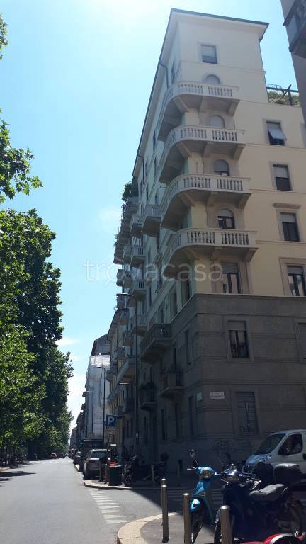 Appartamento in vendita a Milano viale dei Mille, 23