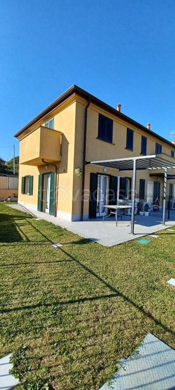 Villa a Schiera in in vendita da privato a Diano Castello via alla Rovere, 3