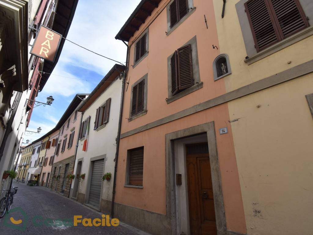 Villa a Schiera in vendita a Bagno di Romagna via Camillo Benso di Cavour