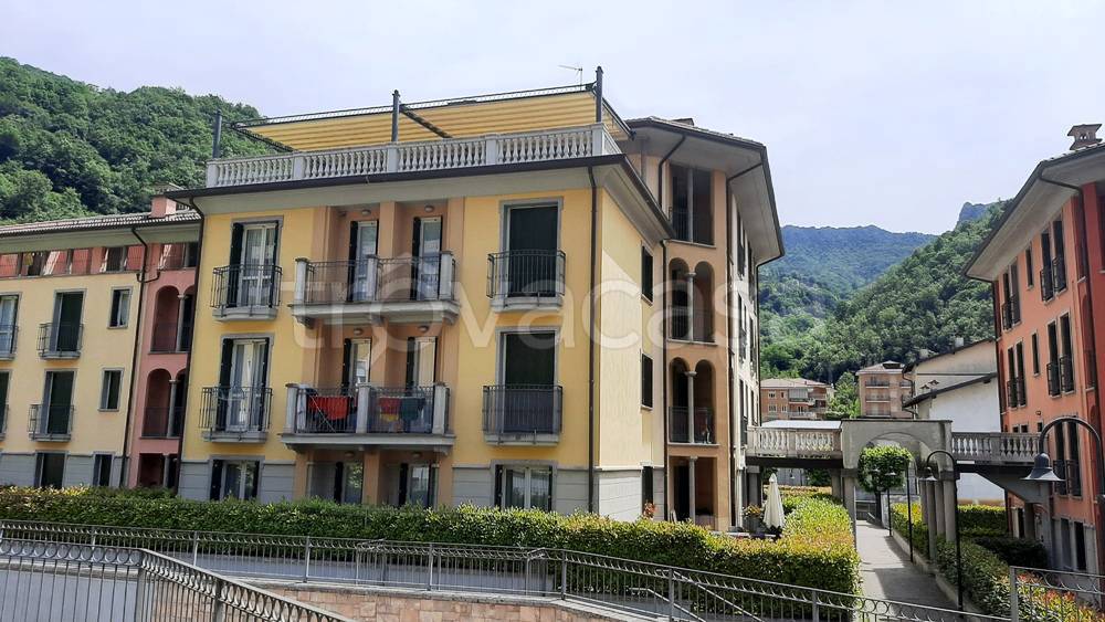 Attico in vendita a San Pellegrino Terme via Bernardo Tasso
