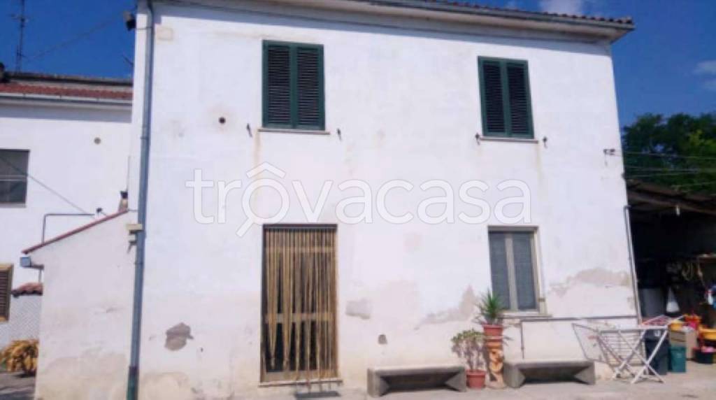 Casa Indipendente all'asta a Collecorvino via Strada delle Vigne, 12