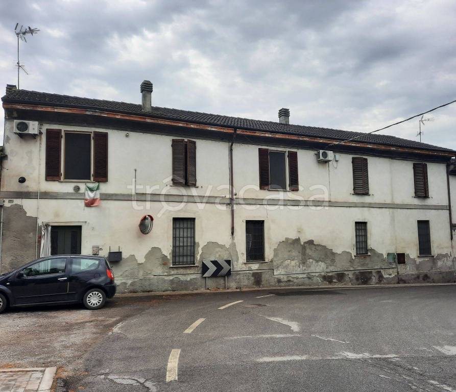 Villa Bifamiliare in in vendita da privato ad Acquanegra Cremonese via Acquanegra, 5