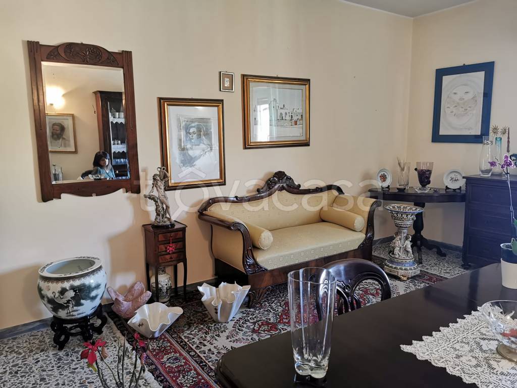 Appartamento in vendita a Cagliari via Riva Villasanta, 116