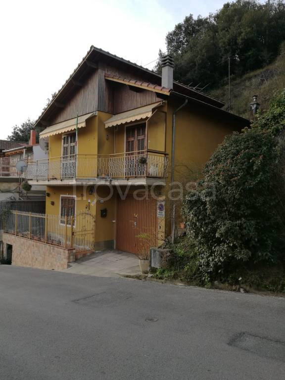Villa in vendita a Olivetta San Michele