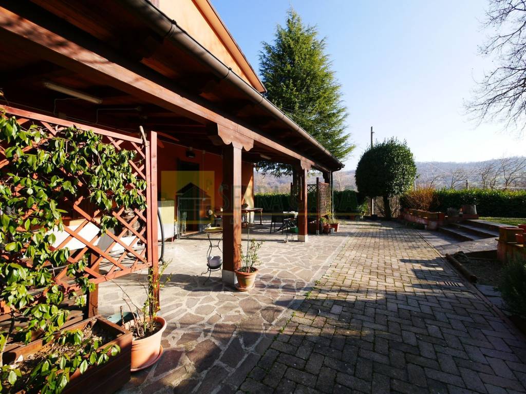 Villa in vendita a Serramazzoni via Ligorzano, 1