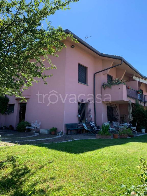 Villa in in vendita da privato a Lecco via ai Poggi, 87