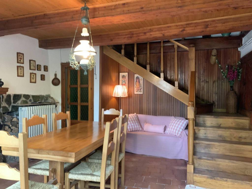 Casa Indipendente in in vendita da privato a Val di Nizza frazione Costa Croce, 10