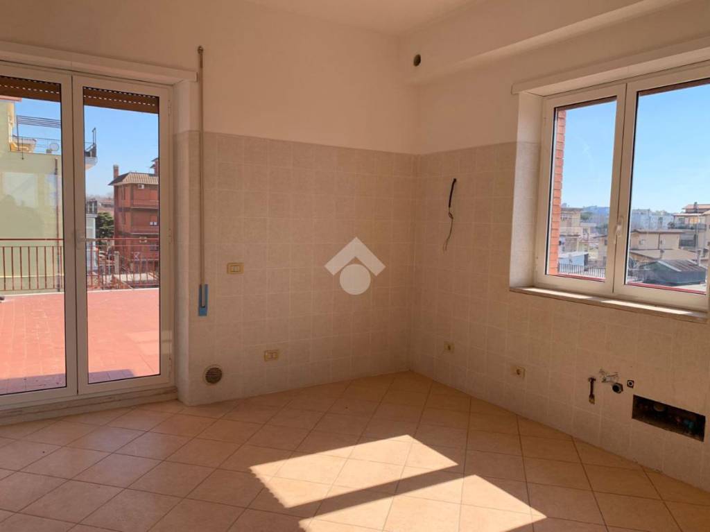 Appartamento in vendita a Roma via francesco donati, 64