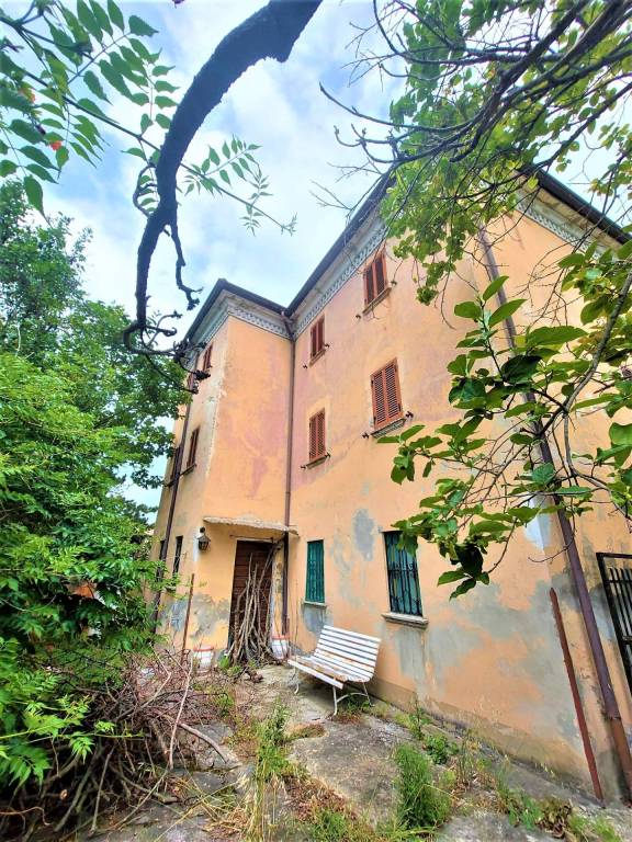 Casa Indipendente in vendita a Vernasca vernasca