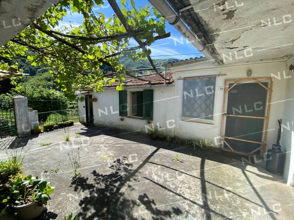 Rustico in vendita a Borzonasca località Prato Sopralacroce, 45