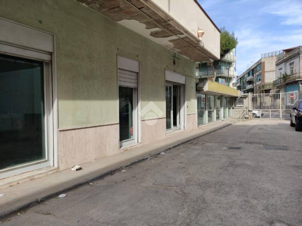 Garage in affitto ad Afragola corso Giuseppe Garibaldi