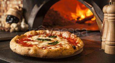 Pizzeria in in affitto da privato a Firenze piazza Isidoro del Lungo