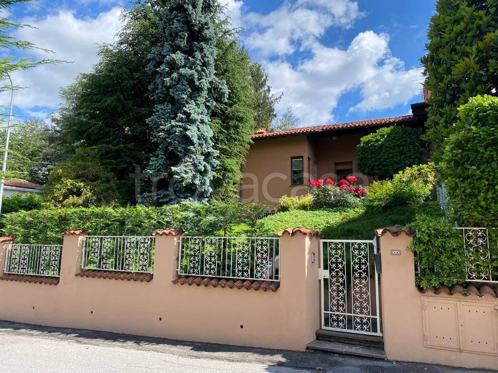Villa a Schiera in in vendita da privato a Inverigo via Sant'Ambrogio, 8