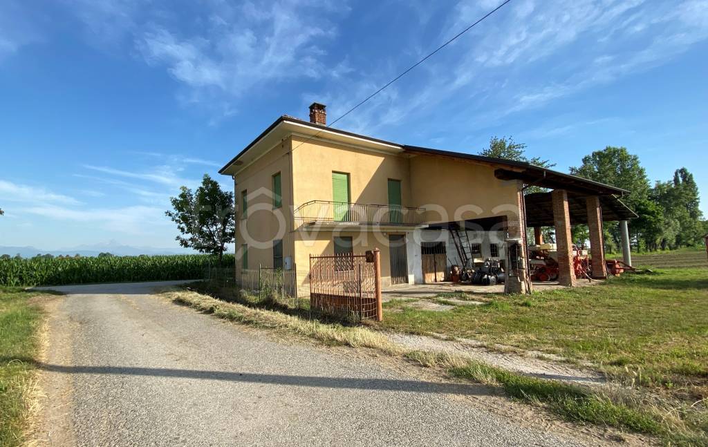 Casale in vendita a Morozzo via Capitano Boetti, 29