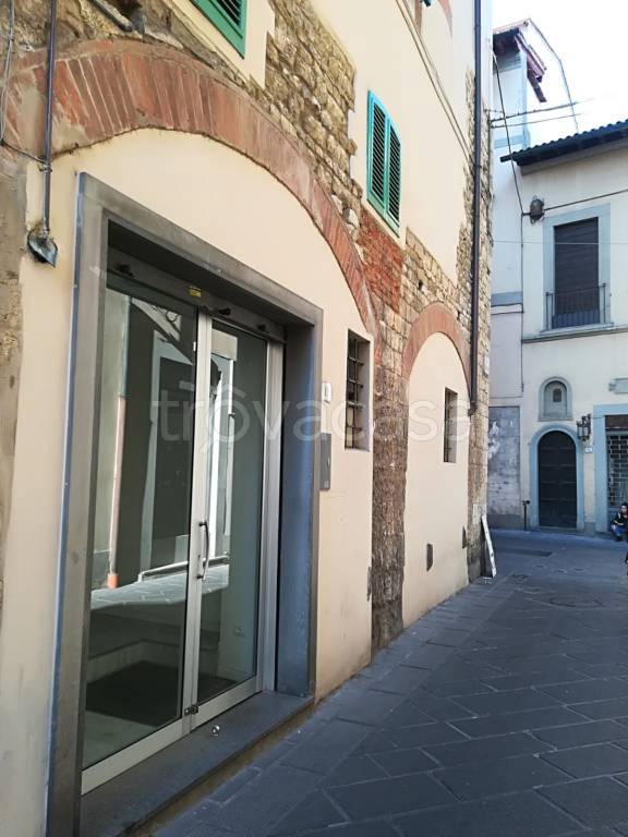 Centro Estetico/Solarium/Benessere in in affitto da privato a Prato via dei Cimatori, 19
