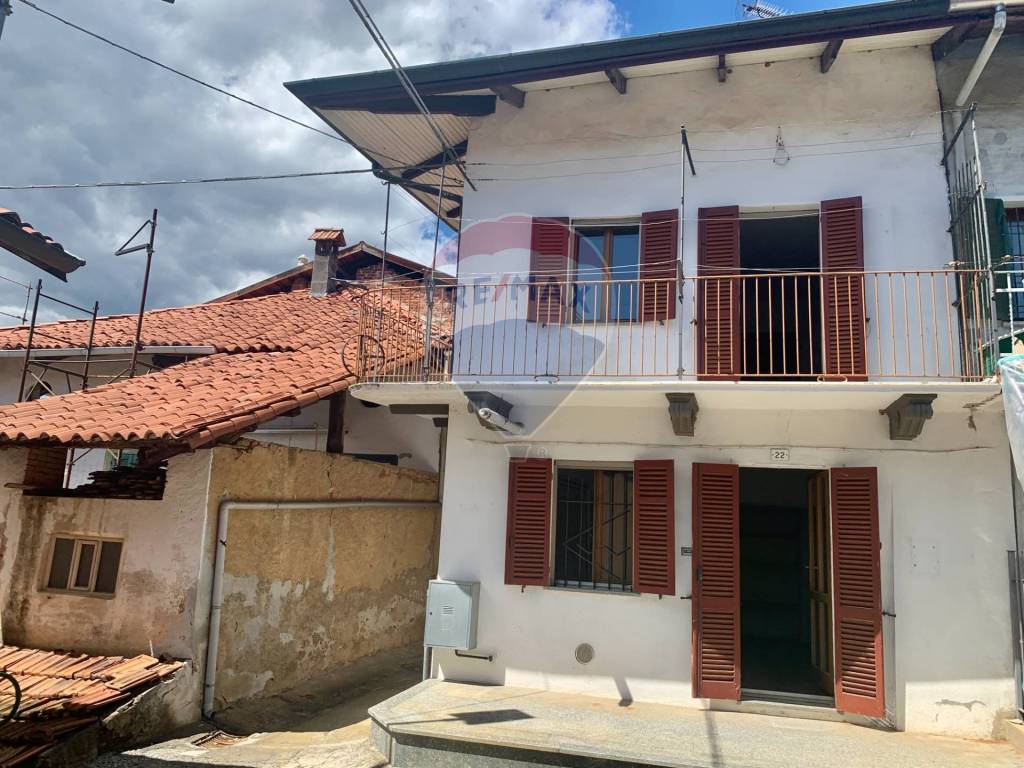 Casa Indipendente in vendita a Valle San Nicolao frazione Brovato, 22