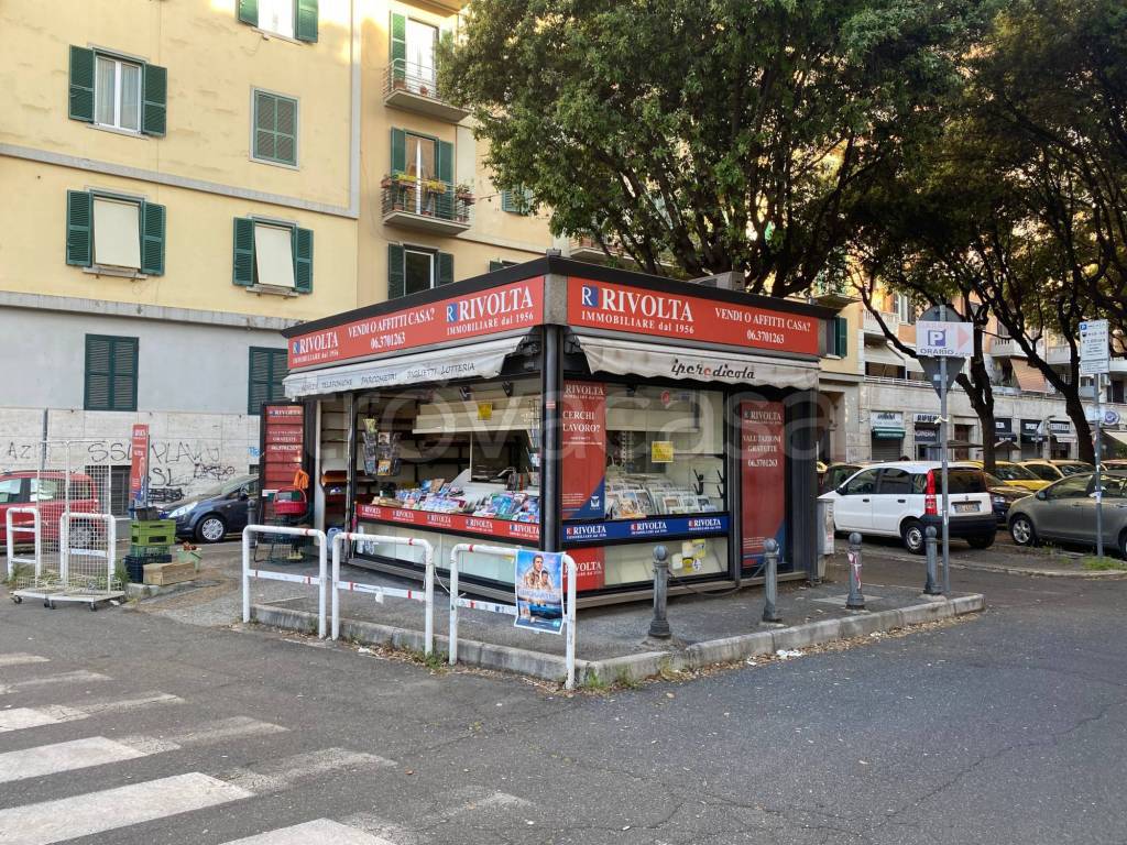 Edicola in vendita a Roma viale Giuseppe Mazzini, 114