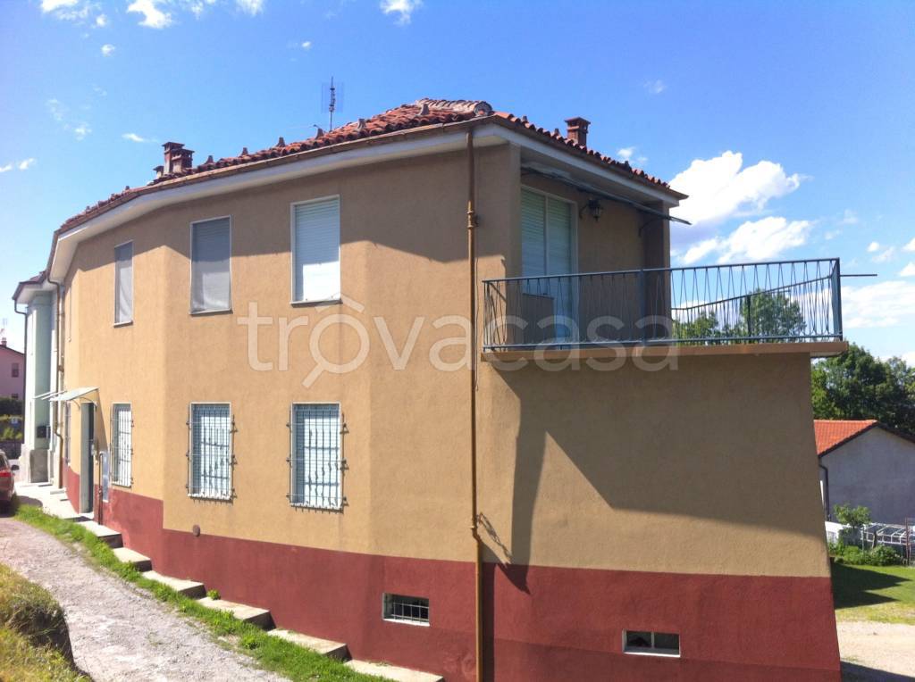 Casa Indipendente in vendita a Vicoforte via Mondovì Piazza, 2-4