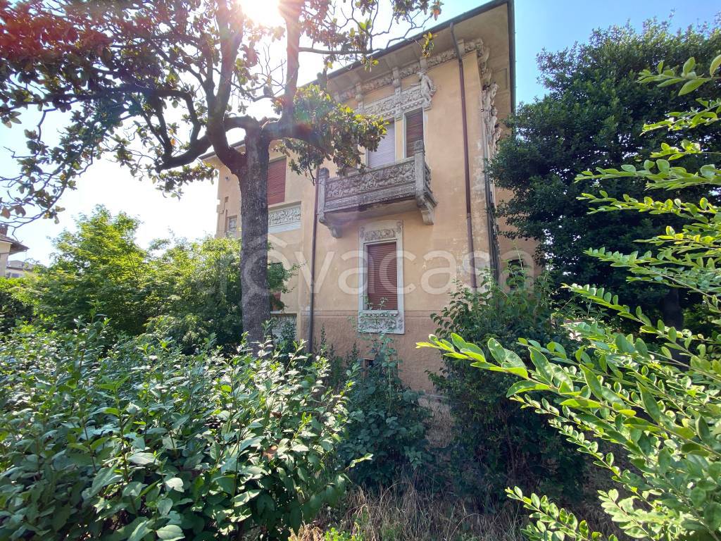 Villa in vendita a Garlasco via Madonna della Bozzola, 113