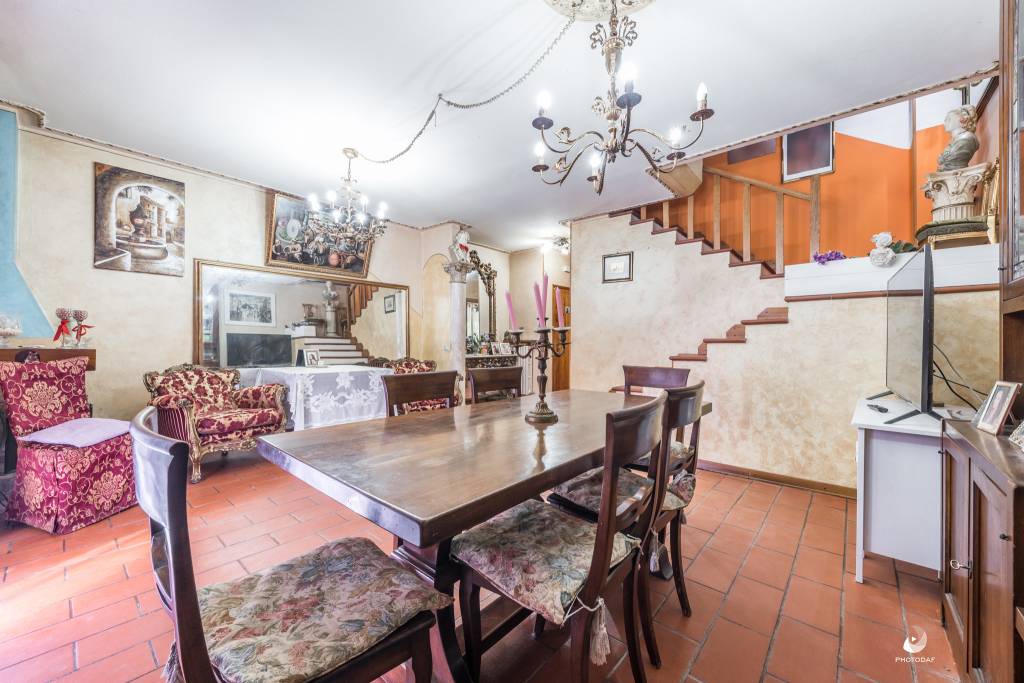 Villa a Schiera in vendita ad Albinea via Lino Ghidoni, 2